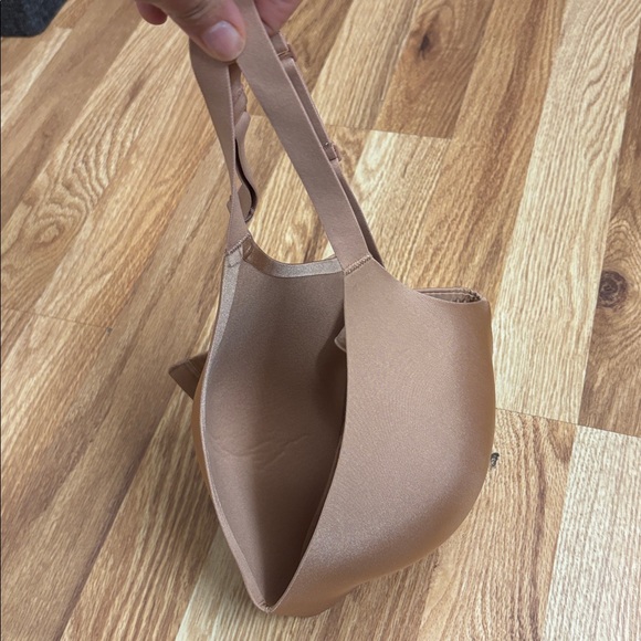 Skims Wireless Form Push Up Plunge Bra size 34 DD - Picture 11 of 15